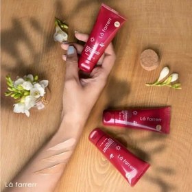 کرم ضد آفتاب SPF%40و ضد لک پوست خشک رنگ متوسط لافارر